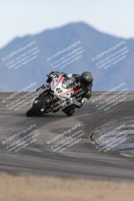 media/Nov-16-2025-Race Pace (Sun) [[8c5fa54630]]/Verified Riders/8-Turn 12 (120pm)/